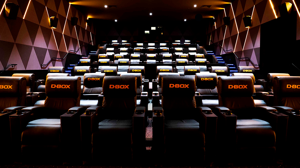 Un auditorium de sièges haptiques D-BOX